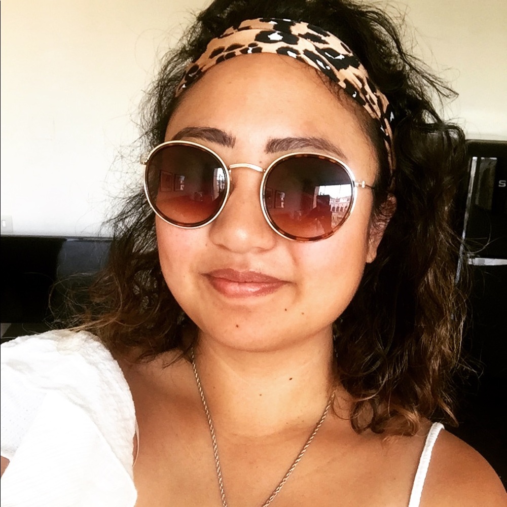 Meet your Posher, Christina